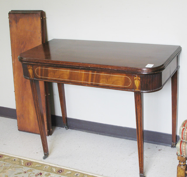 Appraisal: FEDERAL STYLE MAHOGANY CONSOLE DINING TABLE WITH THREE LEAVES American