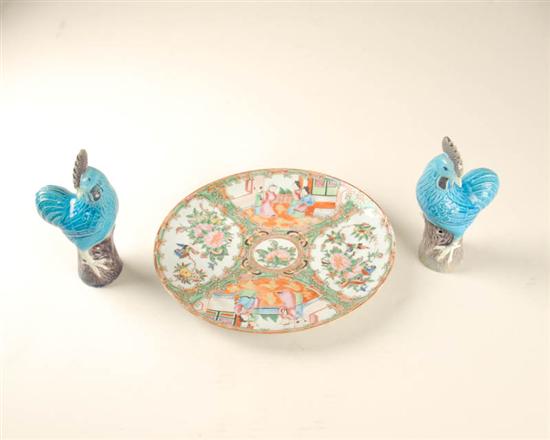 Appraisal: Three Pieces of Chinese Porcelain a th C rose medallion