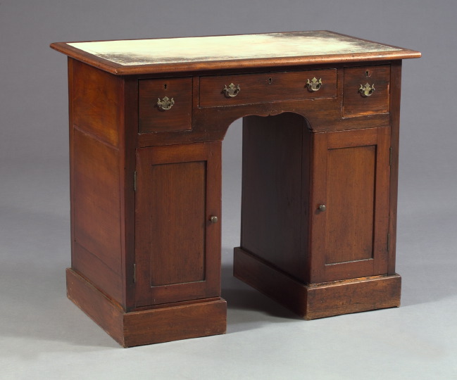 Appraisal: William IV Mahogany Kneehole Desk of diminutive size first quarter