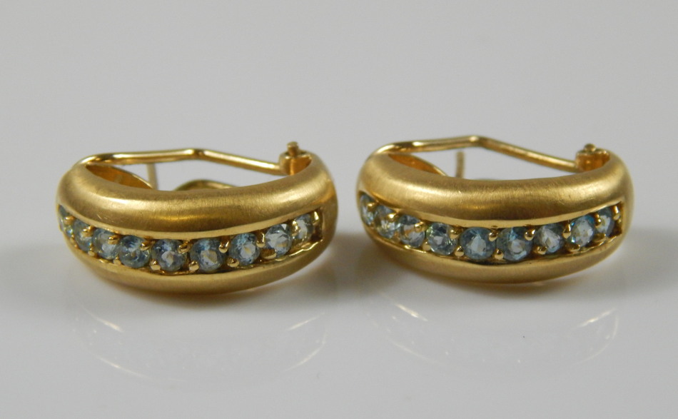 Appraisal: A pair of ct gold and aquamarine hoop earrings g