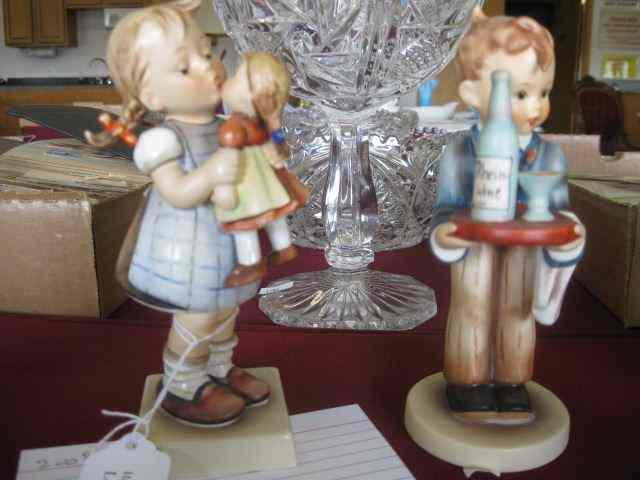 Appraisal: Hummel Figurine ''Kiss Me'' line mark excellent