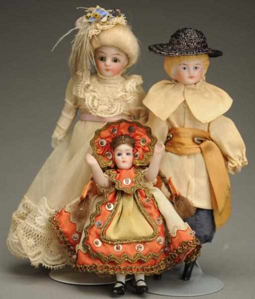 Appraisal: Lot of German Dolls Beautiful doll house lady with bisque