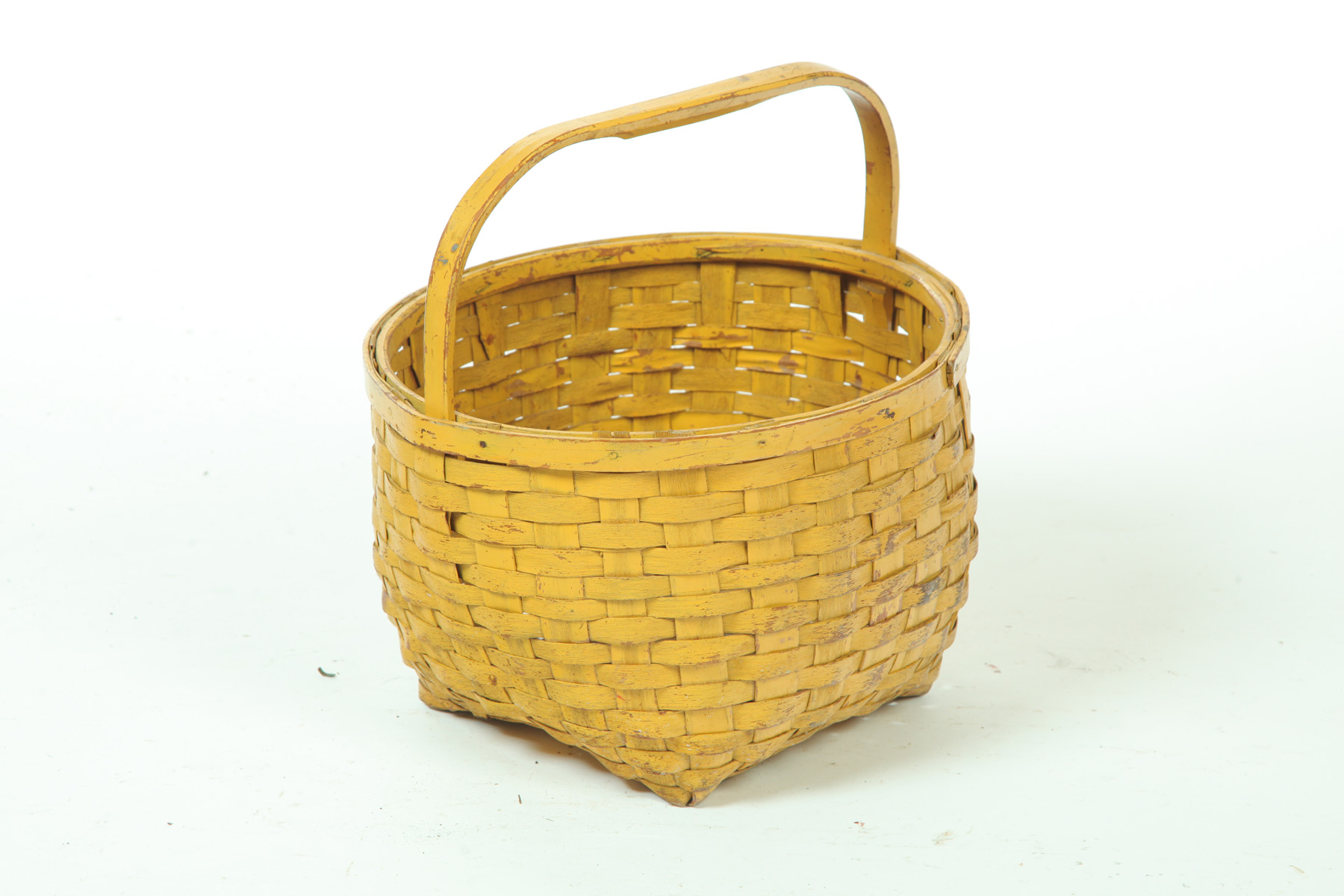 Appraisal: BASKET American early th century woven splint Bentwood handle Original