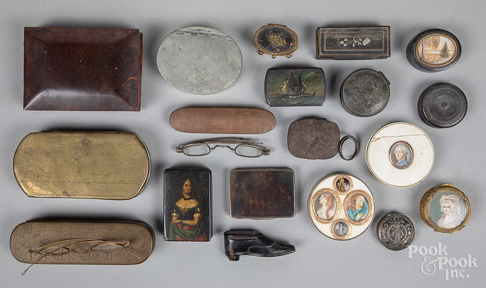 Appraisal: Collection of continental snuff and patch boxes Collection of continental