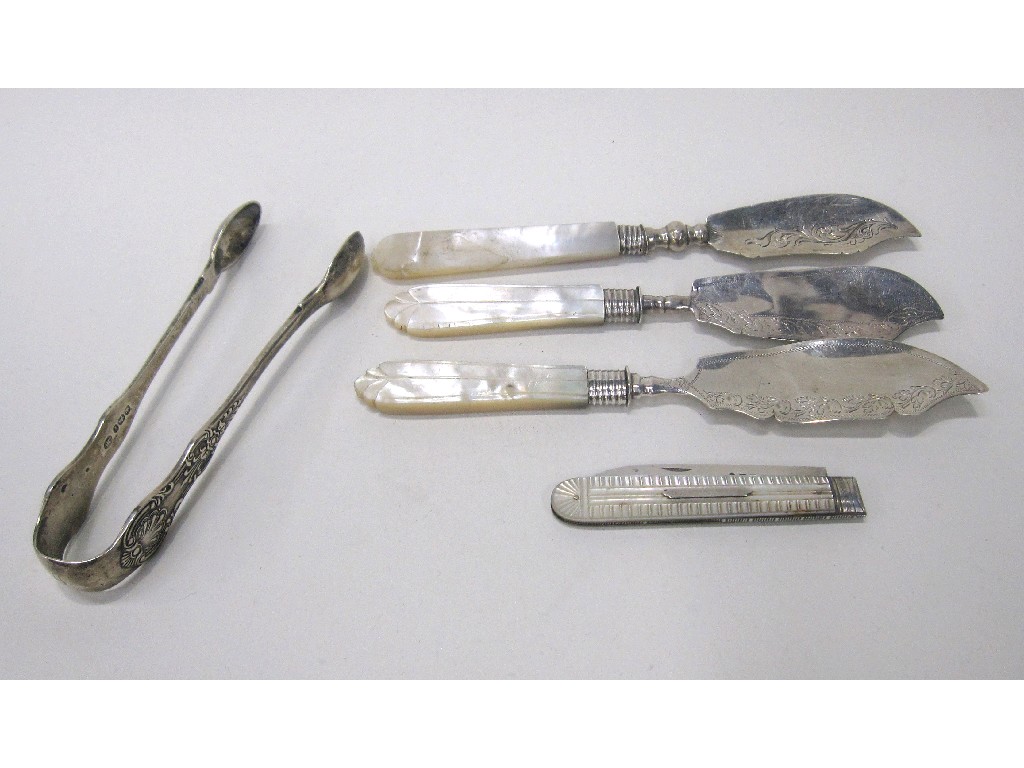 Appraisal: Lot comprising silver tongs silver and mother of pearl knives