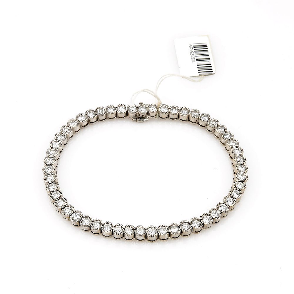 Appraisal: k White Gold Diamond Tennis Bracelet k white gold featuring