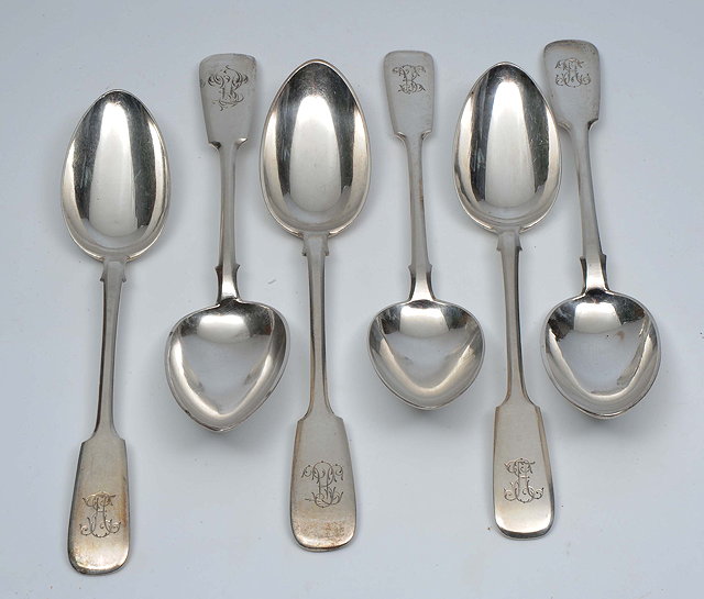 Appraisal: A GROUP OF SIX RUSSIAN SILVER FIDDLE PATTERN TABLE SPOONS