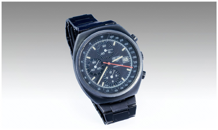 Appraisal: Heuer Gents Automatic Chronograph Wristwatch black dial with luminous hour