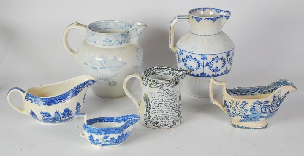 Appraisal: FOUR ITEMS OF th CENTURY AND LATER WILLOW PATTERN BLUE