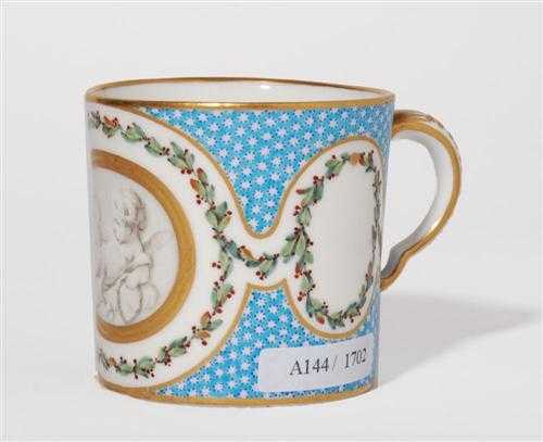 Appraisal: CUP WITH GRISAILLE MEDAILLON S vres circa - With 'bleu