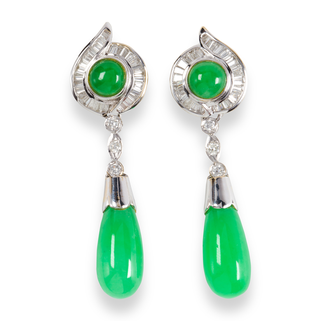 Appraisal: A JADEITE DIAMOND AND EIGHTEEN KARAT WHITE GOLD PENDANT EARRINGS