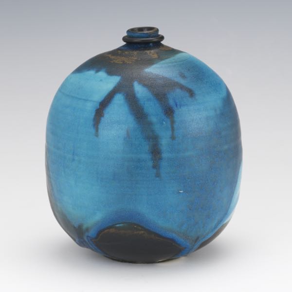 Appraisal: TOSHIKO TAKAEZU AMERICAN - x Ceramic vase in ovoid form