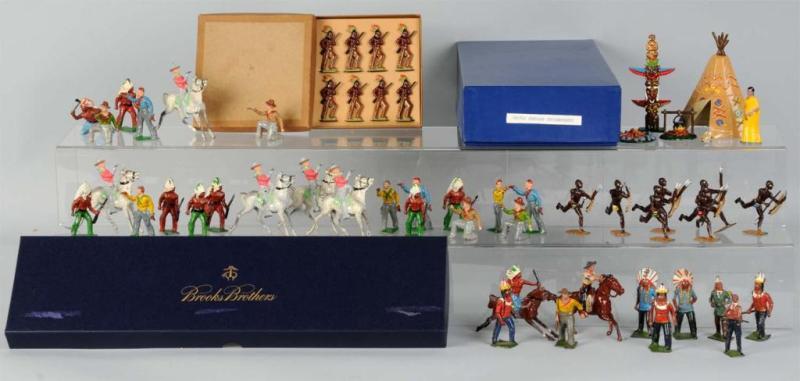 Appraisal: Lot of Cowboys Indian Figures Description Britains and other makers