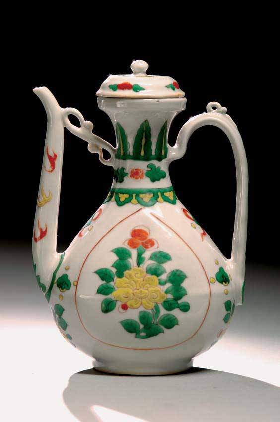 Appraisal: RARE WANLI MING WUCAI EWER Extremely rare and of good