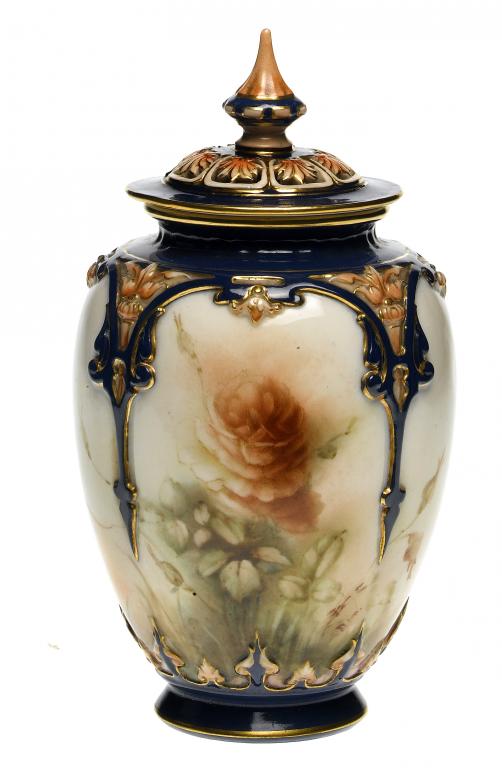 Appraisal: A HADLEY'S WORCESTER POT POURRI VASE AND COVER of lobed