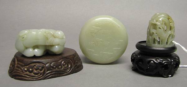 Appraisal: Three small jade ornaments The first a study of a