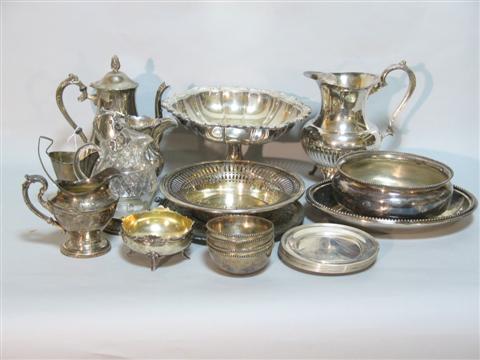 Appraisal: A QUANTITY OF SILVER PLATE Including salvers by Wallace and