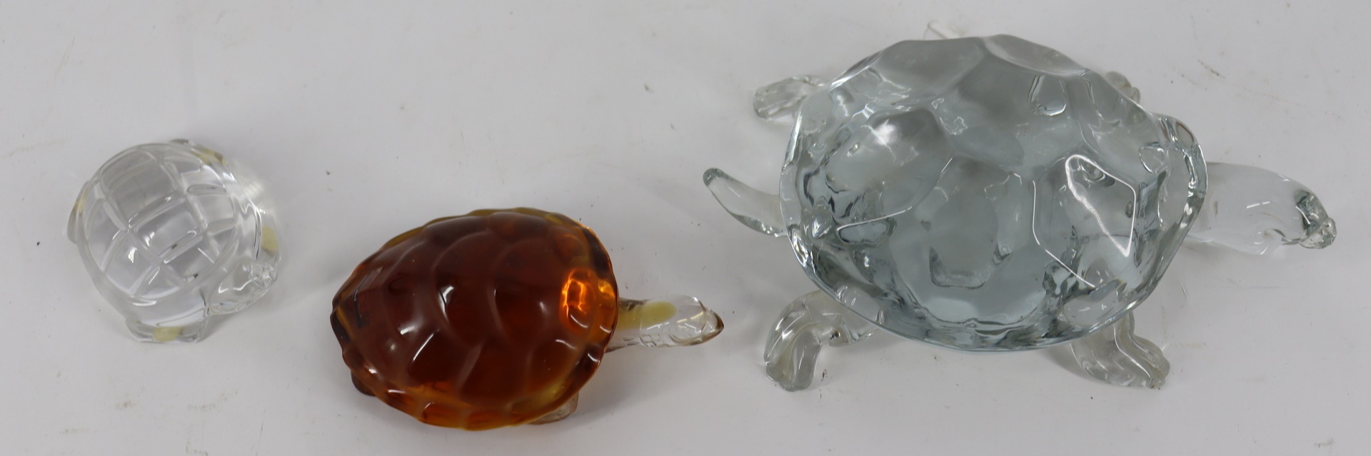 Appraisal: BACCARAT MURANO AND LALIQUE GLASS TURTLES As signed large clear