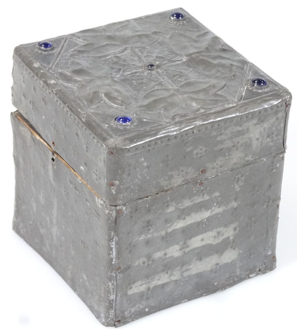 Appraisal: An early thC Tudric style pewter casket with removable lid