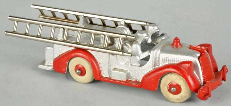 Appraisal: Cast Iron Hubley Fire Ladder Truck Toy Description American White