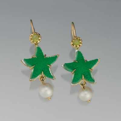 Appraisal: A Pair of Tagliamonte Venetian Glass and Pearl Earrings k