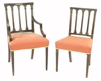 Appraisal: A set of six mahogany dining chairs the reeded vertical