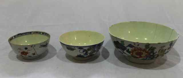 Appraisal: A COLLECTION OF TEN CHINESE FAMILLE ROSE PORCELAIN BOWLS all