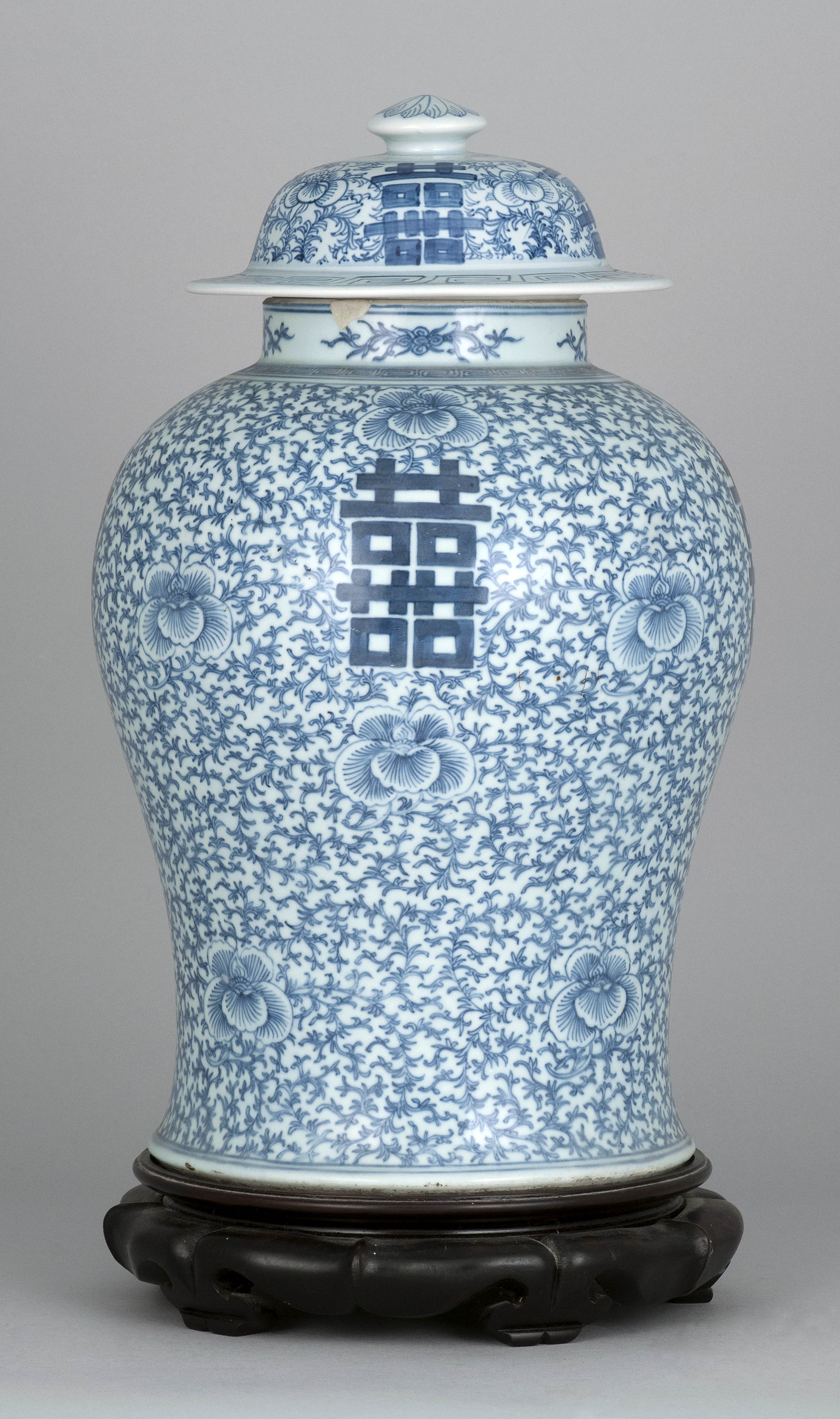 Appraisal: BLUE AND WHITE PORCELAIN COVERED JAR Late th CenturyIn inverted