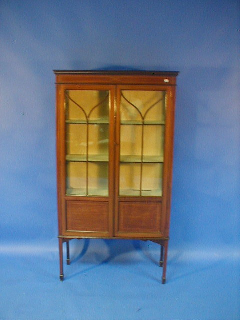 Appraisal: An Edwardian mahogany display cabinet