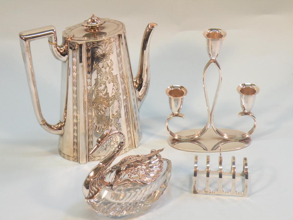 Appraisal: A four division small silver toast rack London approx oz