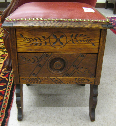 Appraisal: VICTORIAN OAK SHOESHINE STOOL America late th century The rectangular