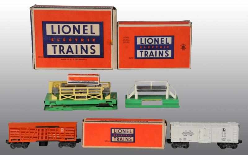 Appraisal: Lot of Lionel Post-War O-Gauge Operating Cars Description Includes a