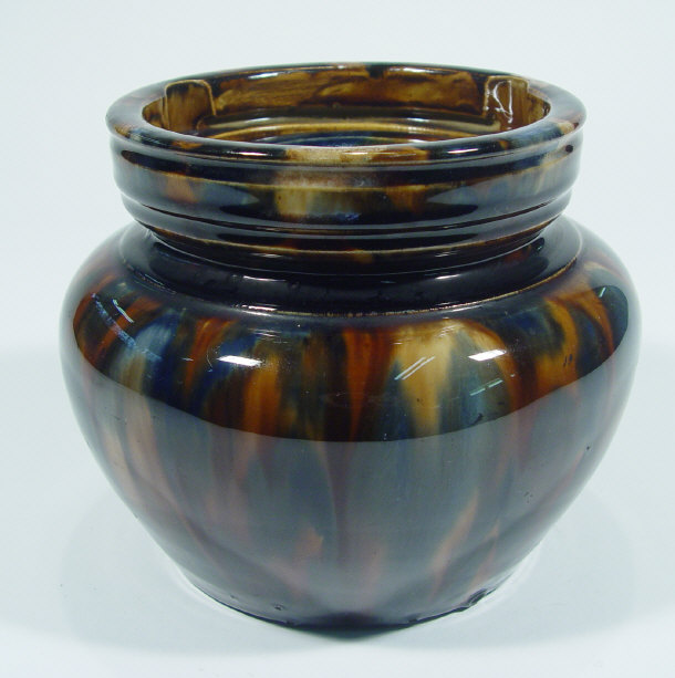 Appraisal: Large Victorian pottery tobacco jar and cover with tortoiseshell style