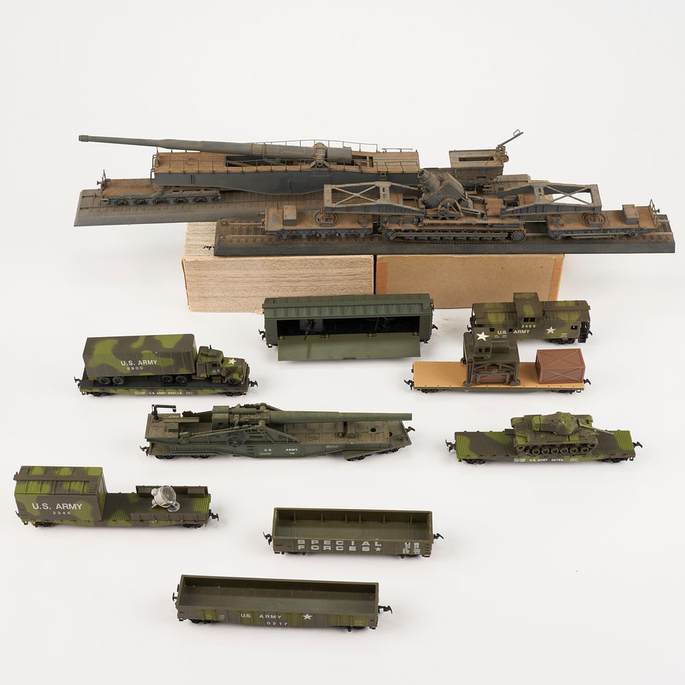 Appraisal: Grp Military Trains US German HO Scale Group of eleven