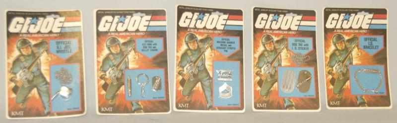 Appraisal: Lot of Hasbro GI Joe Accessory Items on Cards All