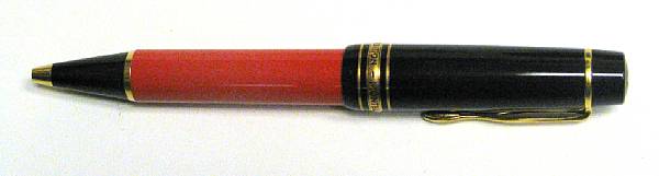 Appraisal: MONT BLANC Hemingway Fountain Pen This iconic pen has a