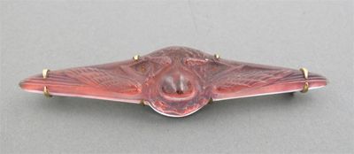 Appraisal: An Art Nouveau Pate de Verre brooch by Lalique in