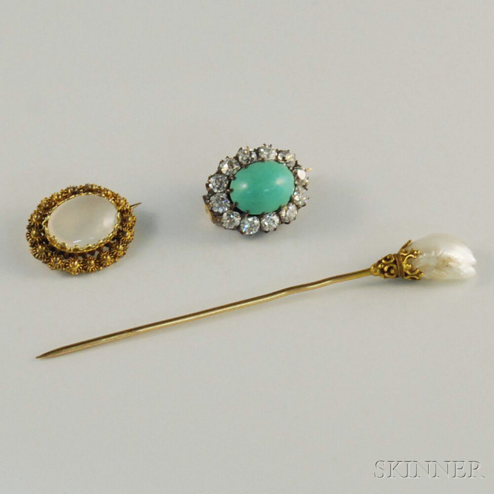 Appraisal: Three Antique Pins a freshwater pearl stickpin a gilt filigree