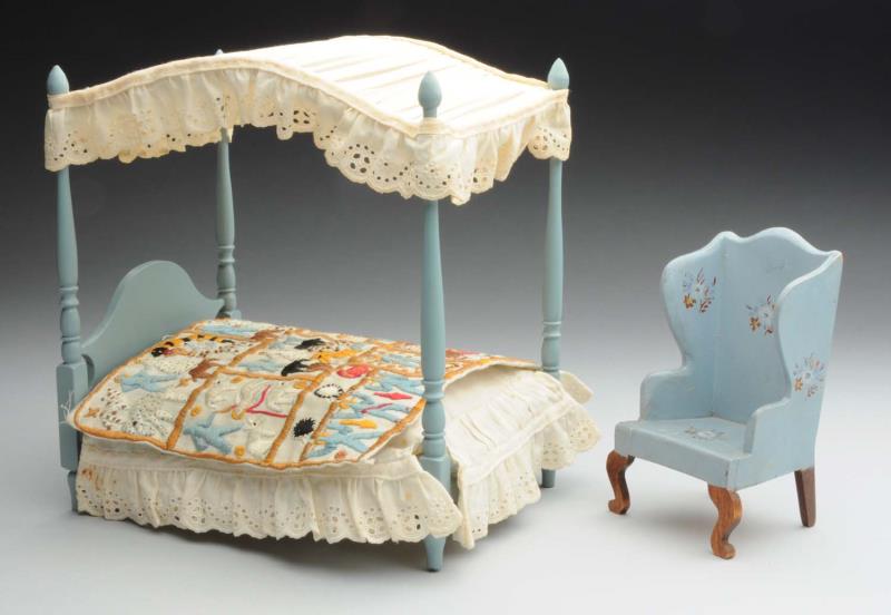 Appraisal: TynieToy Piece Bedroom Set 's - 's Painted set is