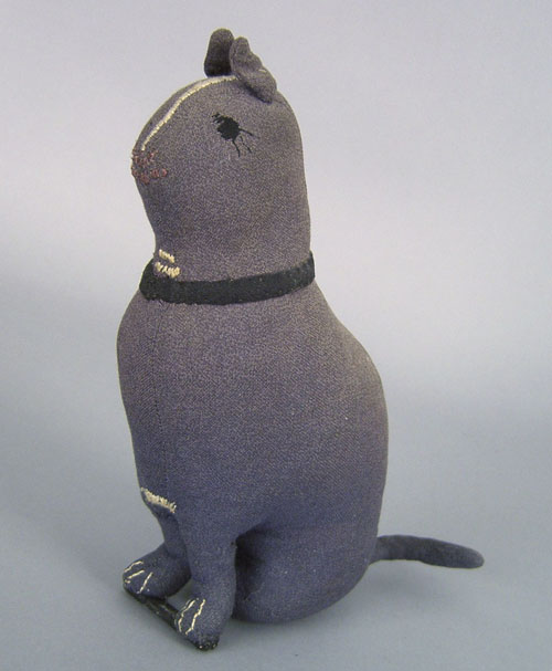 Appraisal: Pennsylvania Amish stuffed cloth seated gray cat with black eyes