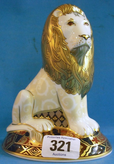 Appraisal: Royal Crown Derby Paperweight Goviers Heraldic Lion with certificate boxed