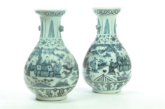 Appraisal: PAIR OF LARGE VASES China mid th century porcelain Ming-style