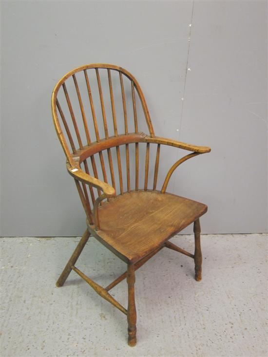 Appraisal: th century elm spindle back Windsor chair