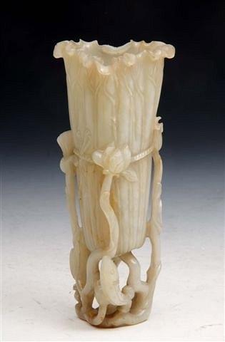 Appraisal: AN TH CENTURY CHINESE PALE CELADON JADE VASE in the