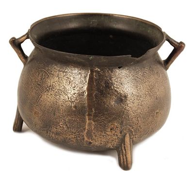 Appraisal: A th century West Country bronze small cauldron cast with