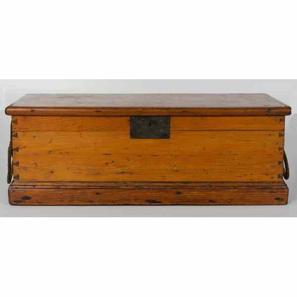 Appraisal: Sailor's Chest Continental a sailor's chest in pine having open