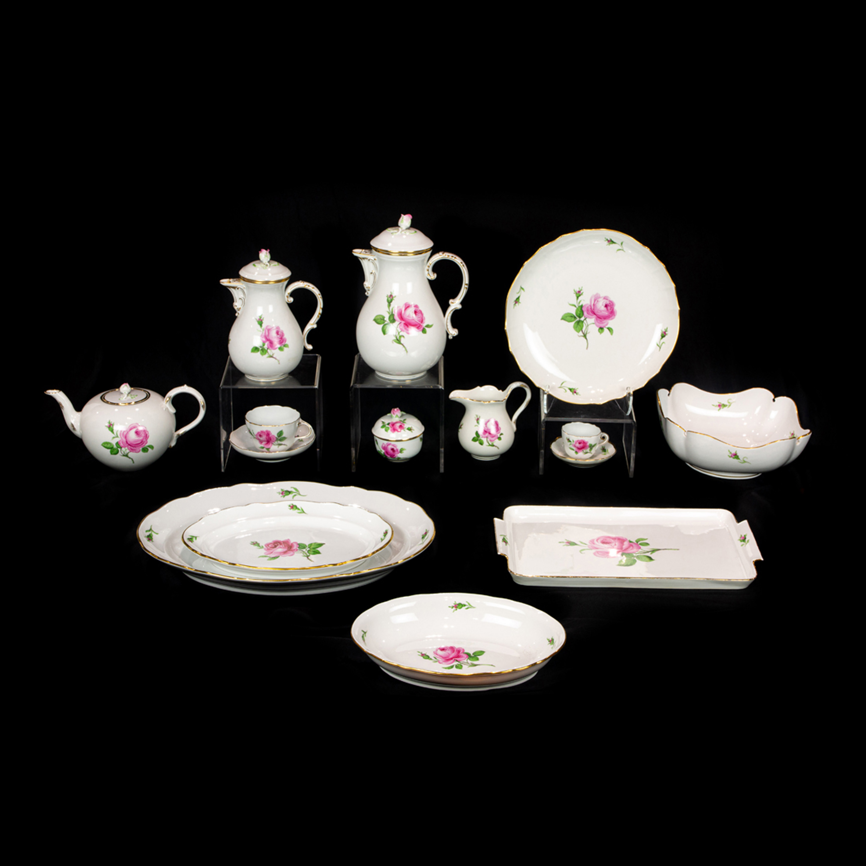 Appraisal: A MEISSEN PORCELAIN ROSE DECORATED DINNER SERVICE Lot of A