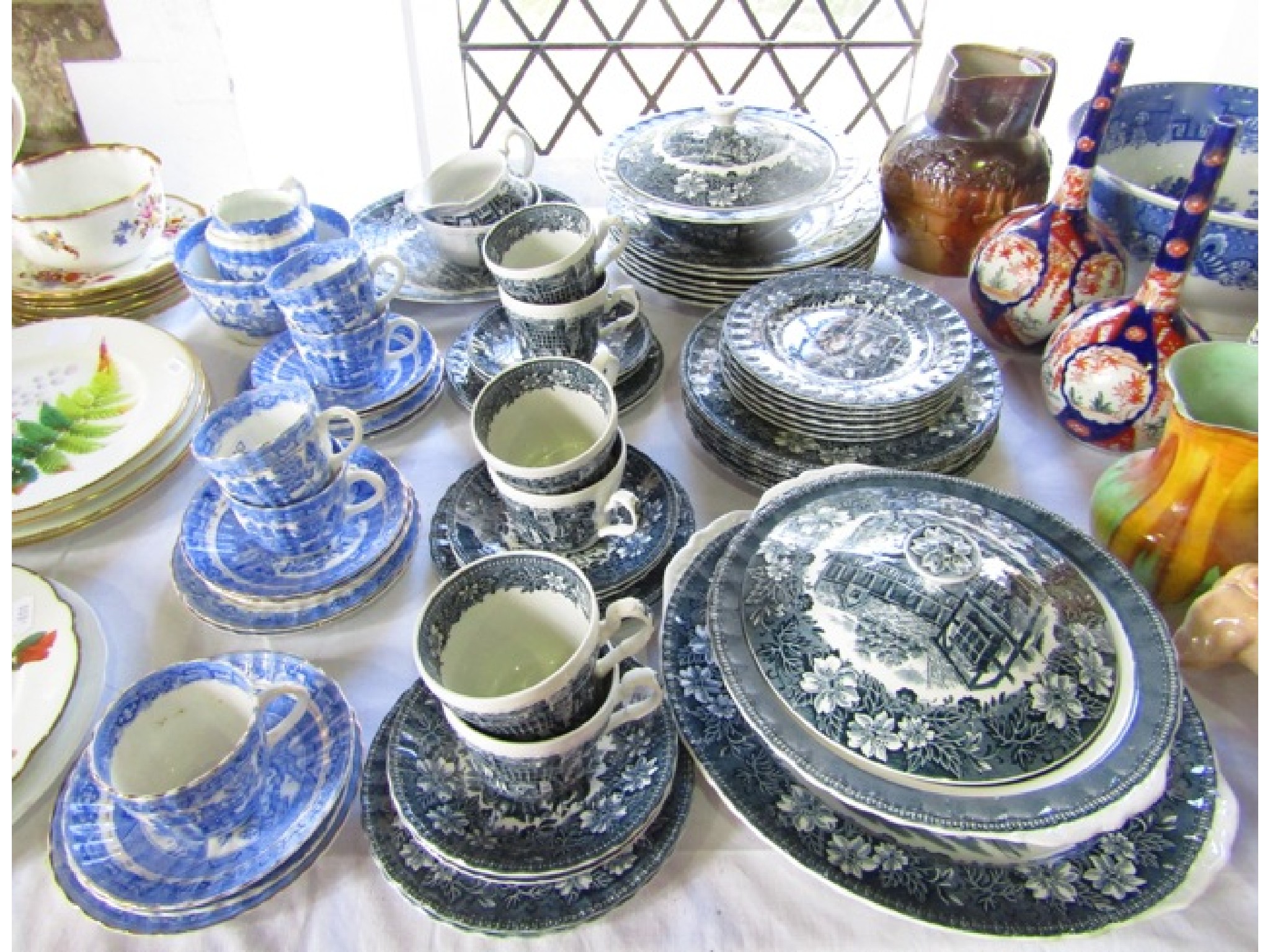 Appraisal: A quantity of Royal Tudor ware Coaching Taverns pattern dinner