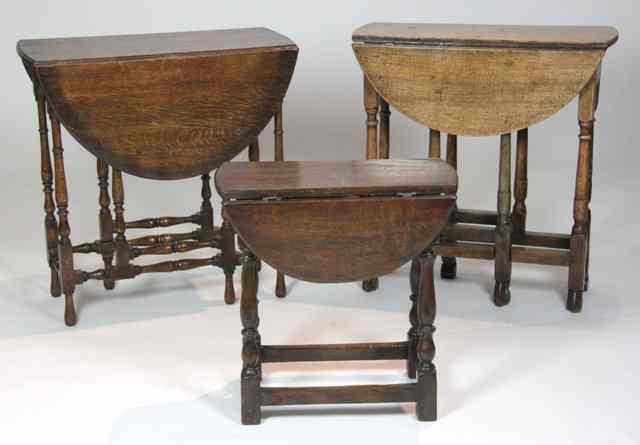 Appraisal: A th Century style oak gateleg table cm wide and