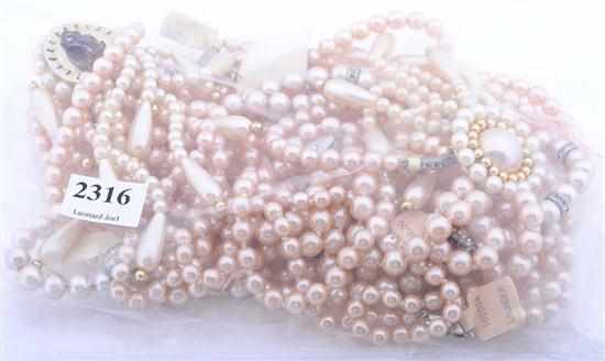 Appraisal: A COLLECTION OF FAUX PEARLS EARRINGS AND NECKLACES